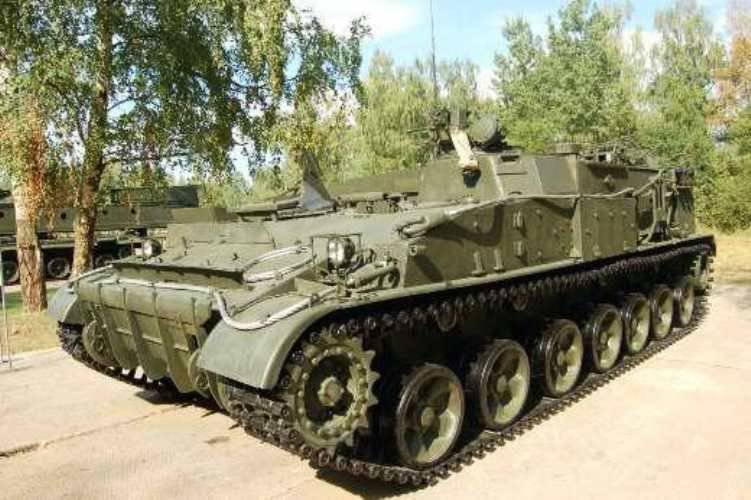 La plate-forme Armata peut servir de base à la création d'un nouveau «destroyer terrestre»