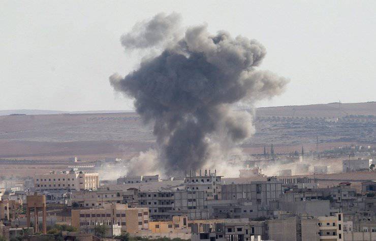 武装分子“伊斯兰国”占据了叙利亚城市科巴尼的近一半