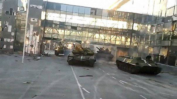 Zum Flughafen von Donetsk, den neuen Kräften der ukrainischen Armee