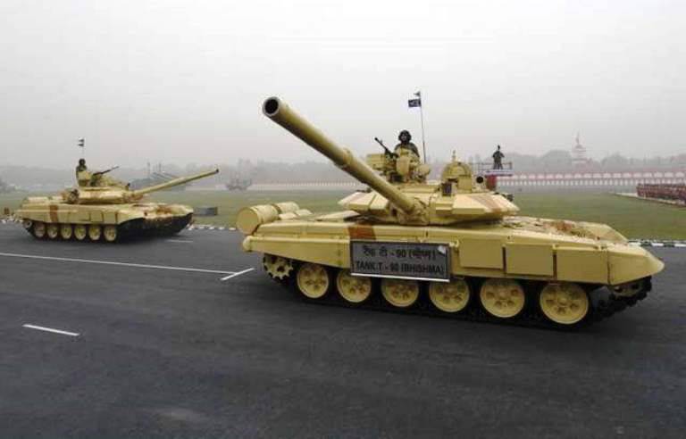 L'India è costretta a comprare conchiglie costose per T-90 dalla Russia