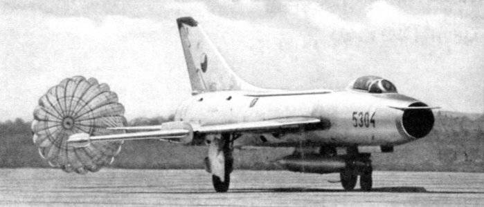 Concorrenti del leggendario MiG-21. Terza parte Su-7: Competizione