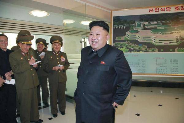 Amerikalılar ve Güney Koreliler Pyongyang'dan nükleer bir yük taşıyabilecek "yeni" füzeler yaratma konusunda şüpheleniyorlar