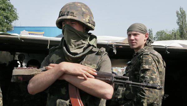 우크라이나 보안군, Slavyansk와 Kramatorsk 거주자들에게 도움 돌 렸습니다.