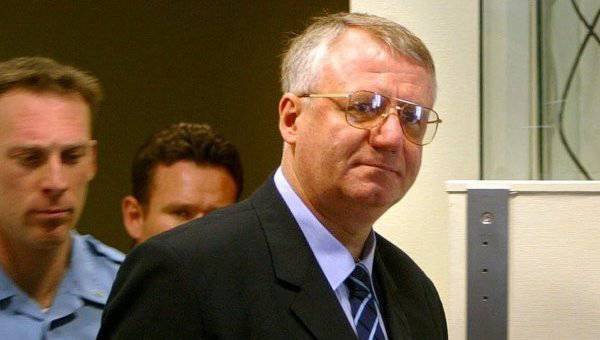 Vojislav Seselj returns to Serbia