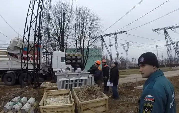 О том, какие "патроны и снаряды" доставила Россия на Донбасс в КамАЗах гуманитарного конвоя