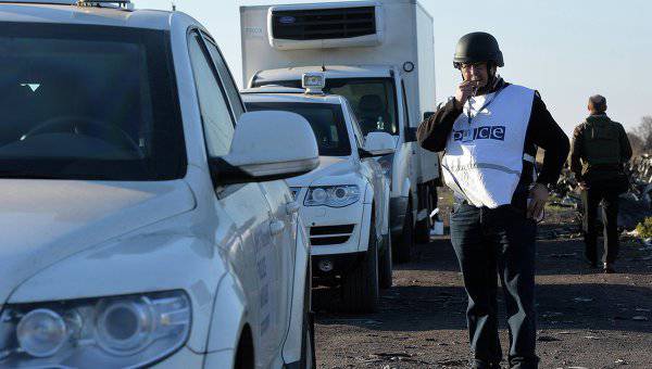 Les responsables de la sécurité ukrainiens n'ont pas raté la mission de l'OSCE via un poste de contrôle près de la ville de Debaltseve