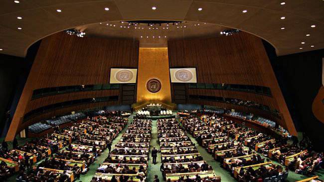 नाजीवाद और नस्लवाद का समर्थन करने वाले राज्य संयुक्त राष्ट्र में अपनी स्थिति को उजागर करते हैं