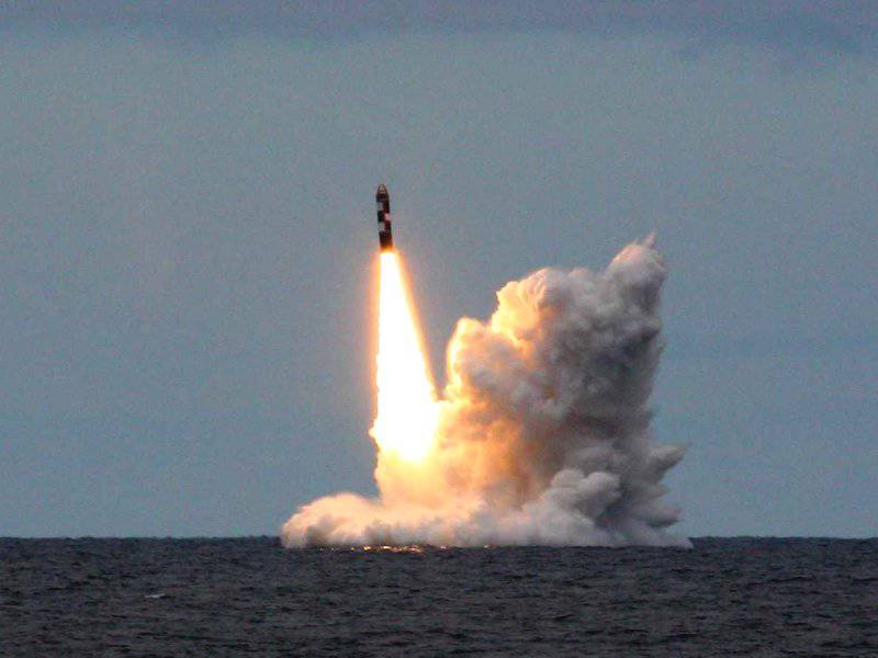 Test launches missiles "Bulava" and "Sinev"