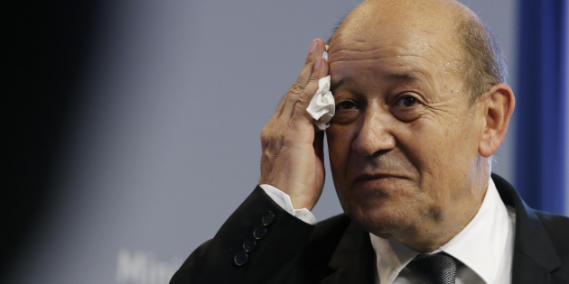 French defense minister says Paris may never pass the Mistral to Russia