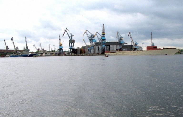 칼리닌그라드에서 Pyotr Morgunov 대형 상륙함 건설이 시작되었습니다.