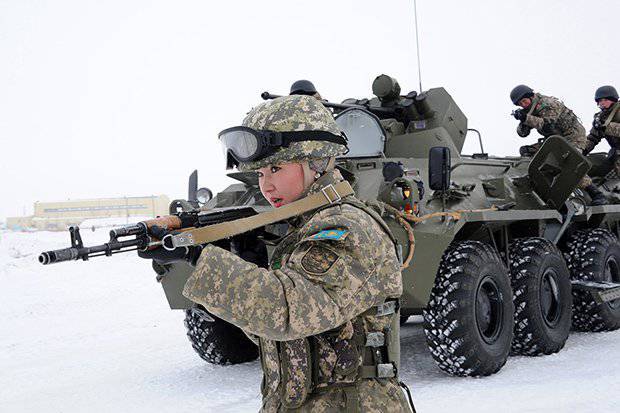 Mujeres en las fuerzas armadas de Kazajstán (foto)