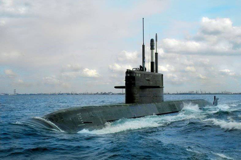 ロシア海軍潜水艦用の新しい空気に依存しない発電所のサンプルがテストされています