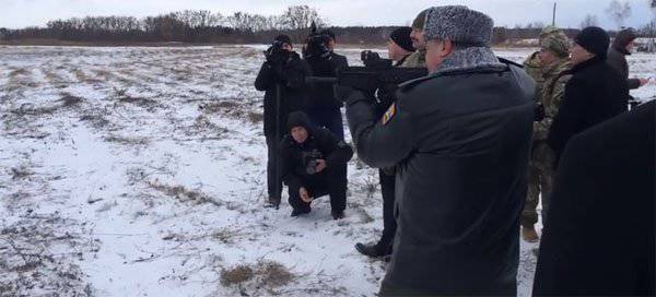 Видео со стреляющим Петром Порошенко