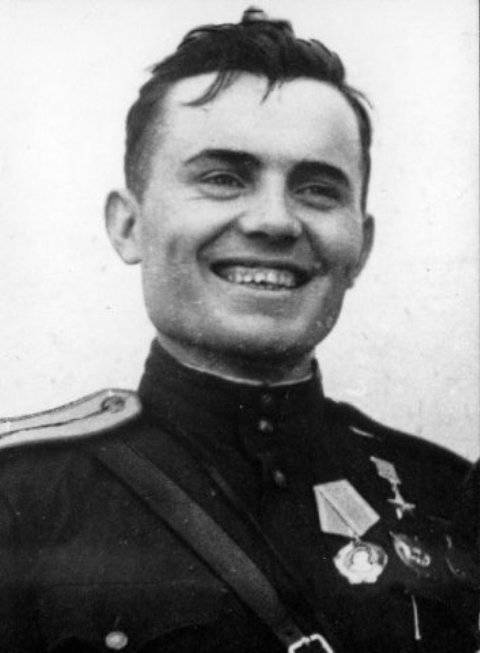 Il tenente campo di battaglia di Sergei Shpakovsky non se ne andò
