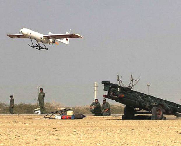 イランは無人航空機「カミカゼ」を開発