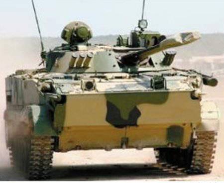 「Sodema」スコープを備えた BMP-3