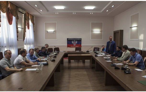 Лидеры ДНР и ЛНР не будут участвовать в переговорах контактной группы по Украине