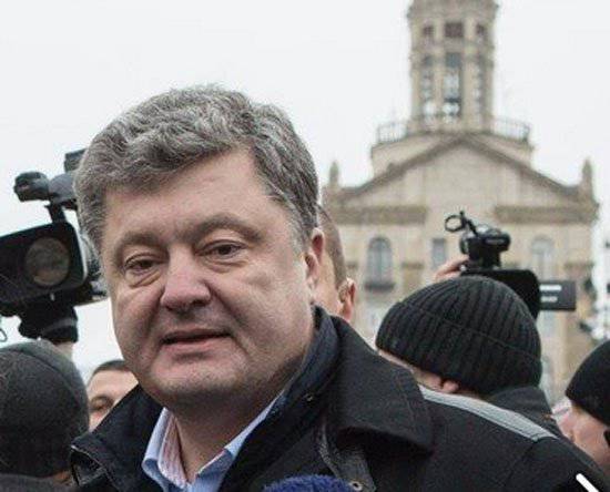 Порошенко "разъяснил", зачем он отдал приказ о нанесении ударов по Донецку