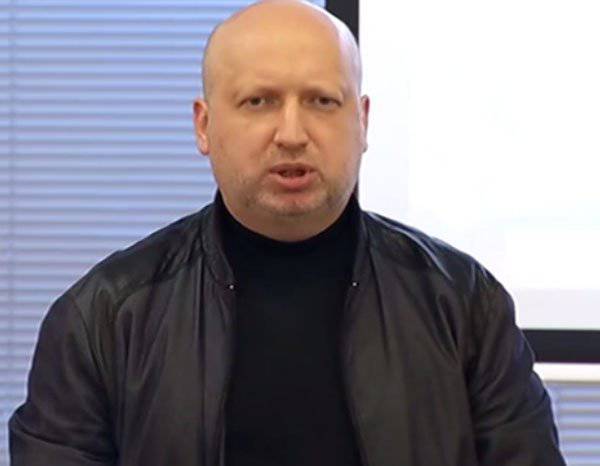 Турчинов: "Решение о наступлении на востоке Украины принималось Путиным на Совбезе РФ"