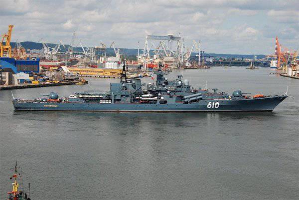 Nelle condizioni della base sono iniziate esercitazioni speciali degli equipaggi delle navi della flotta baltica