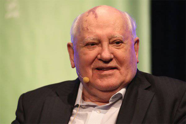 Горбачёв не исключил возможности развязывания США "горячей" войны
