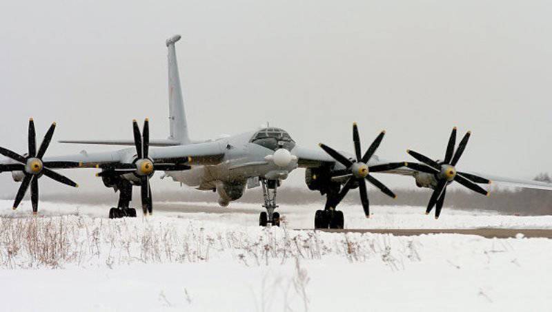 Экипажи Ту-142 Северного флота выполнили полёты с дозаправкой в воздухе