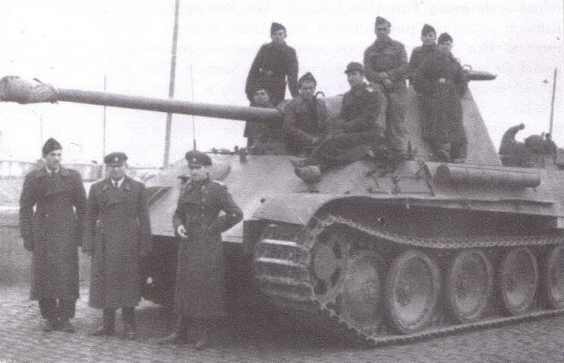 保加利亚装甲车。 3的一部分。 战后时期和现代性