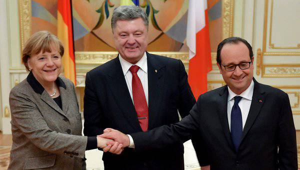 Порошенко, Олланд и Меркель призвали немедленно прекратить огонь на Донбассе