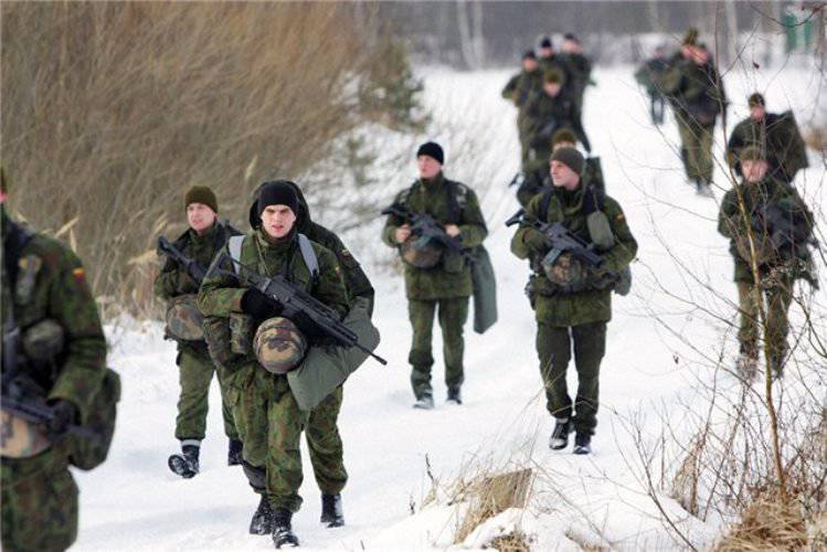 लिथुआनियाई पक्षकार रूसी "हमलावरों" के आगमन की तैयारी कर रहे हैं