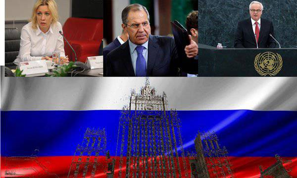 День дипломатического работника. Праздник в условиях фронта