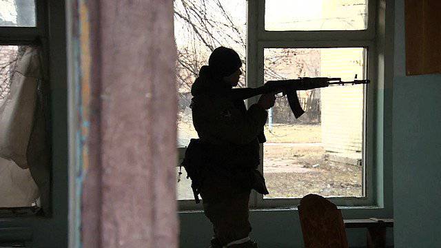 Le forze di sicurezza ucraine hanno cominciato ad attaccare Novoazovsk