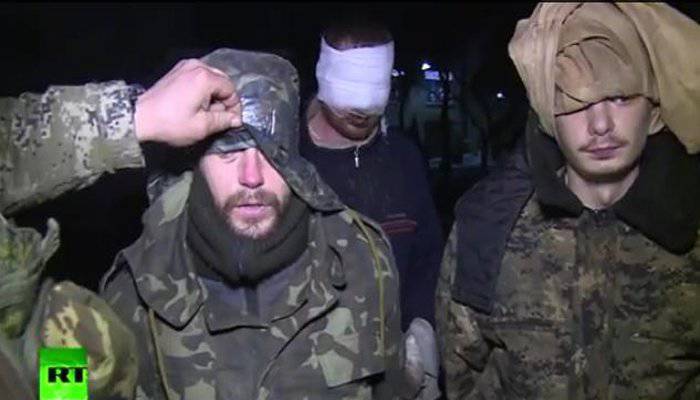 أسرى من جنود القوات المسلحة الأوكرانية: لقد تركنا تحت رحمة القدر في "مرجل دبالتسيفو"