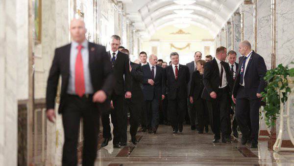 Петр Порошенко: Российская сторона предложила «неприемлемые условия» на переговорах в Минске