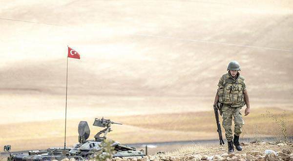 Турецкие войска провели операцию по эвакуации военнослужащих, охранявших могилу Сулеймана Шаха в Сирии