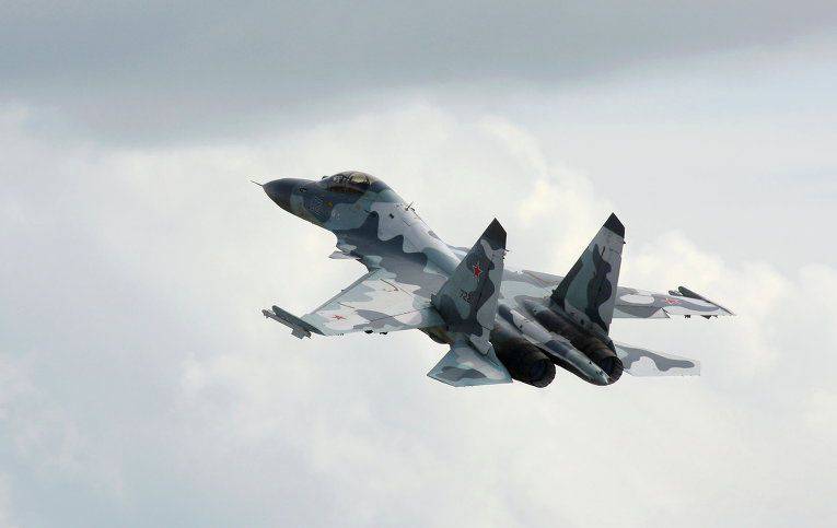 Су-24/30 ведут наблюдение за натовскими кораблями в Чёрном море