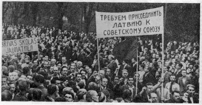 Komercjalizacja sowieckiej historii, czyli próba wprost wymuszenia
