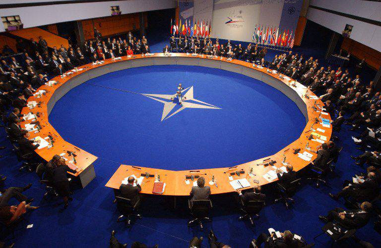 Nato-mailla ei ole yhtenäistä kantaa Ukrainan kysymykseen