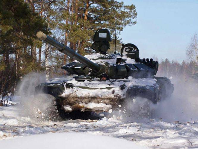 Nella regione di Kemerovo, i fucili a motore hanno ricevuto quindici T-72Б3