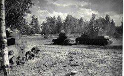Y el campo de batalla descansa sobre tanques ...