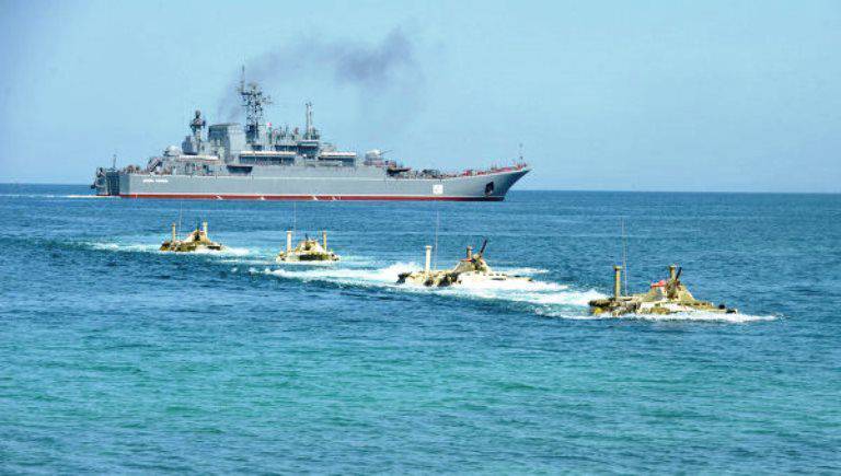 Lính thủy đánh bộ của Hạm đội Biển Đen sẽ tiến hành huấn luyện bắn tại bãi tập ở Crimea