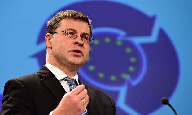 В ЕС заявили, что выделяют средства Украине для "невоенных целей"