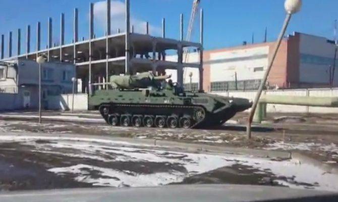 Ensimmäinen video raskaasta jalkaväen taisteluajoneuvosta, joka perustuu "Armataan"