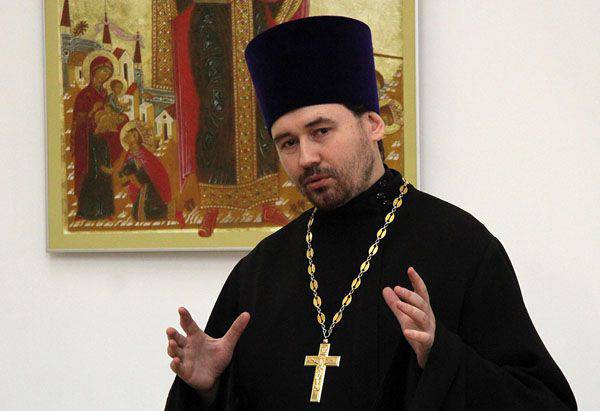 Священник, благословивший ополченцев из Екатеринбурга на поездку в Донбасс, отлучён от служения