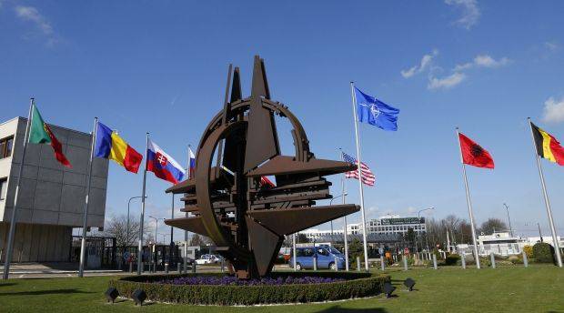 НАТО продолжит усиливать группировку в Восточной и Центральной Европе