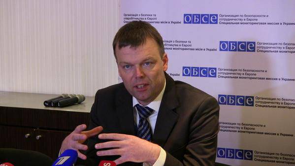 Представители миссии ОБСЕ в Донбассе опубликовали доклад, свидетельствующий о нарушениях Минских договорённостей обеими сторонами