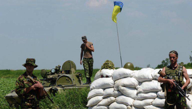 프랑스 언론 : 북대서양 동맹에 의해 지원 된 우크라이나는 평화 협정의 거의 모든 점을 위반했다.