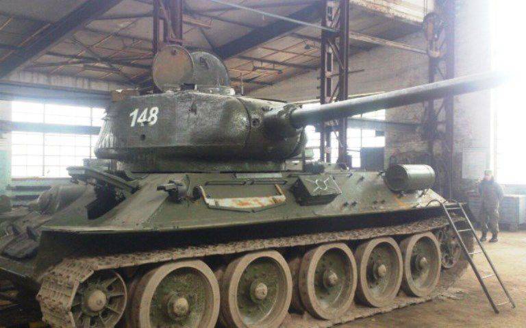 9 Mayıs'ta Kaliningrad'da düzenlenecek askeri geçit törenine Königsberg'e saldıran T-34 de katılacak.