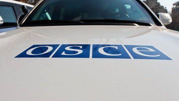 यूक्रेन में OSCE मिशन के प्रमुख ने कहा कि वह संगठन के प्रतीकों के साथ एसयूवी के यूक्रेनी सुरक्षा बलों द्वारा उपयोग पर जानकारी की जाँच करेंगे