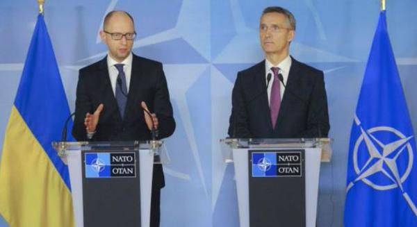 Ukrajina říká, že NATO pomůže reformovat ozbrojené síly Ukrajiny vytvořením zvláštních svěřeneckých fondů
