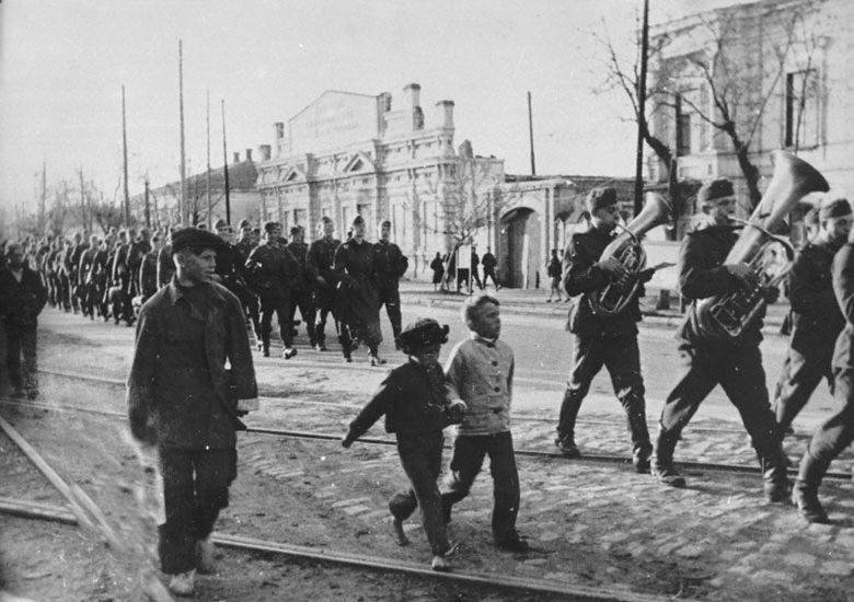 Taganrog maan alla. Hitlerin vastainen vastarinta ei lakannut koko miehityksen ajan